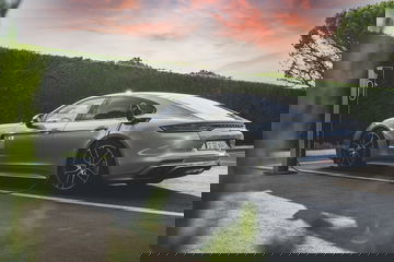 Porsche Panamera Hibrido Recarga 3