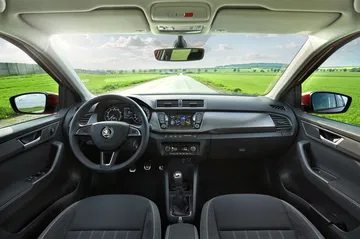 Skoda Fabia Oferta Agosto 2011 09 Interior