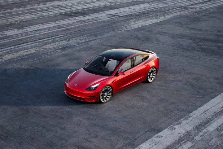 Tesla Elon Musk Semiconductores Crisis Model 3