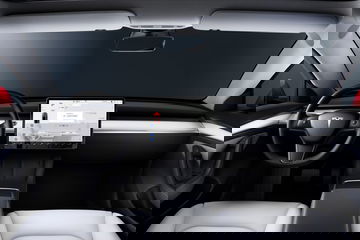 Tesla Elon Musk Semiconductores Crisis Model 3 Interior Pantalla