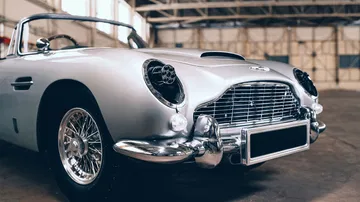 Aston Martin Db5 Junior 007 1