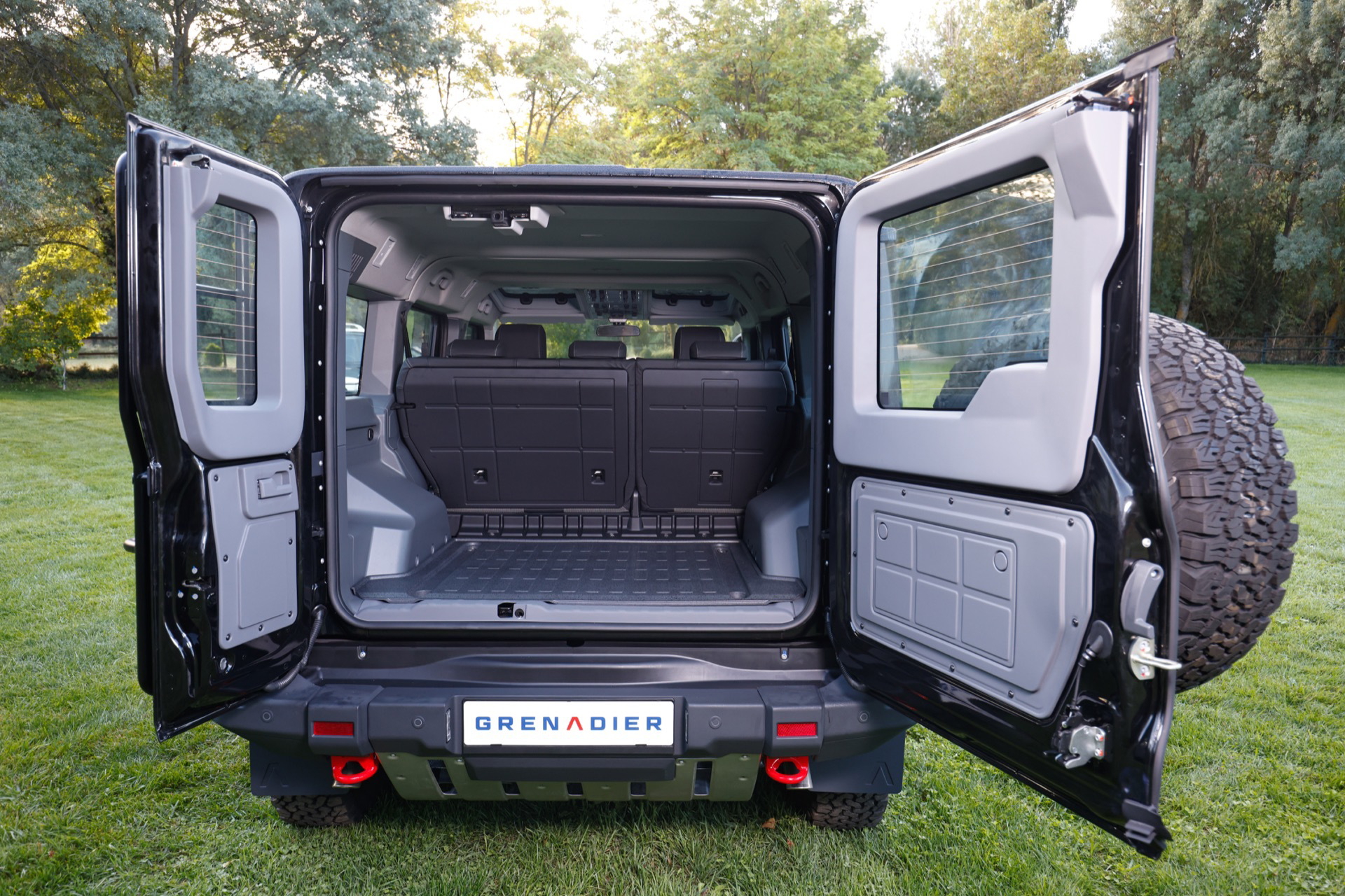 Ineos Grenadier Interior 00013
