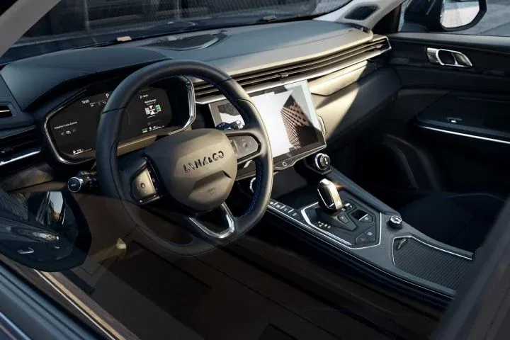 Lynk Co 01 Interior 8