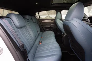 Peugeot 308 2022 0921 016