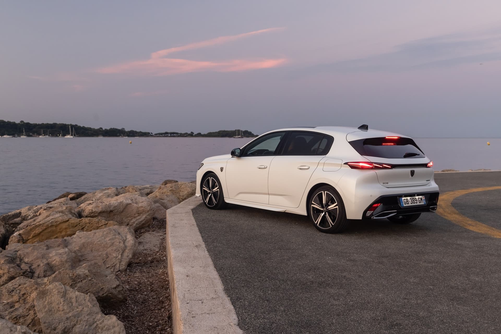 Peugeot 308 2022 0921 091