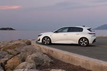 Peugeot 308 2022 0921 093