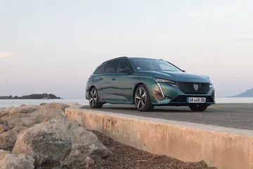 Peugeot 308 2022 0921 107