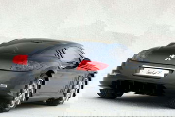Peugeot 907 2004 0921 003