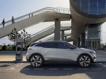 Renault Megane 2022 25