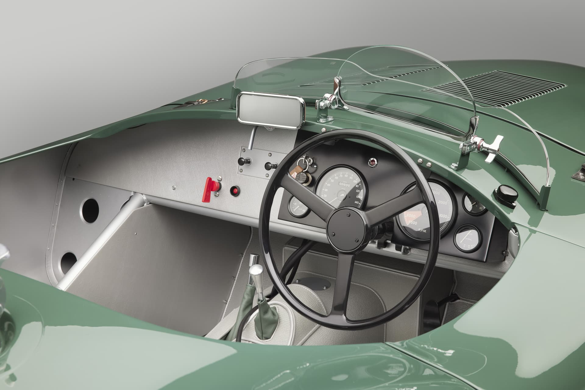 320 Jlr C Type Details