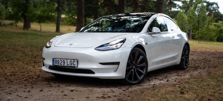 Tesla Model 3 Oferta Septiembre 2021 Portada