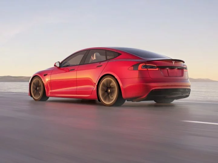Tesla Model S Plaid 2021 0921 004
