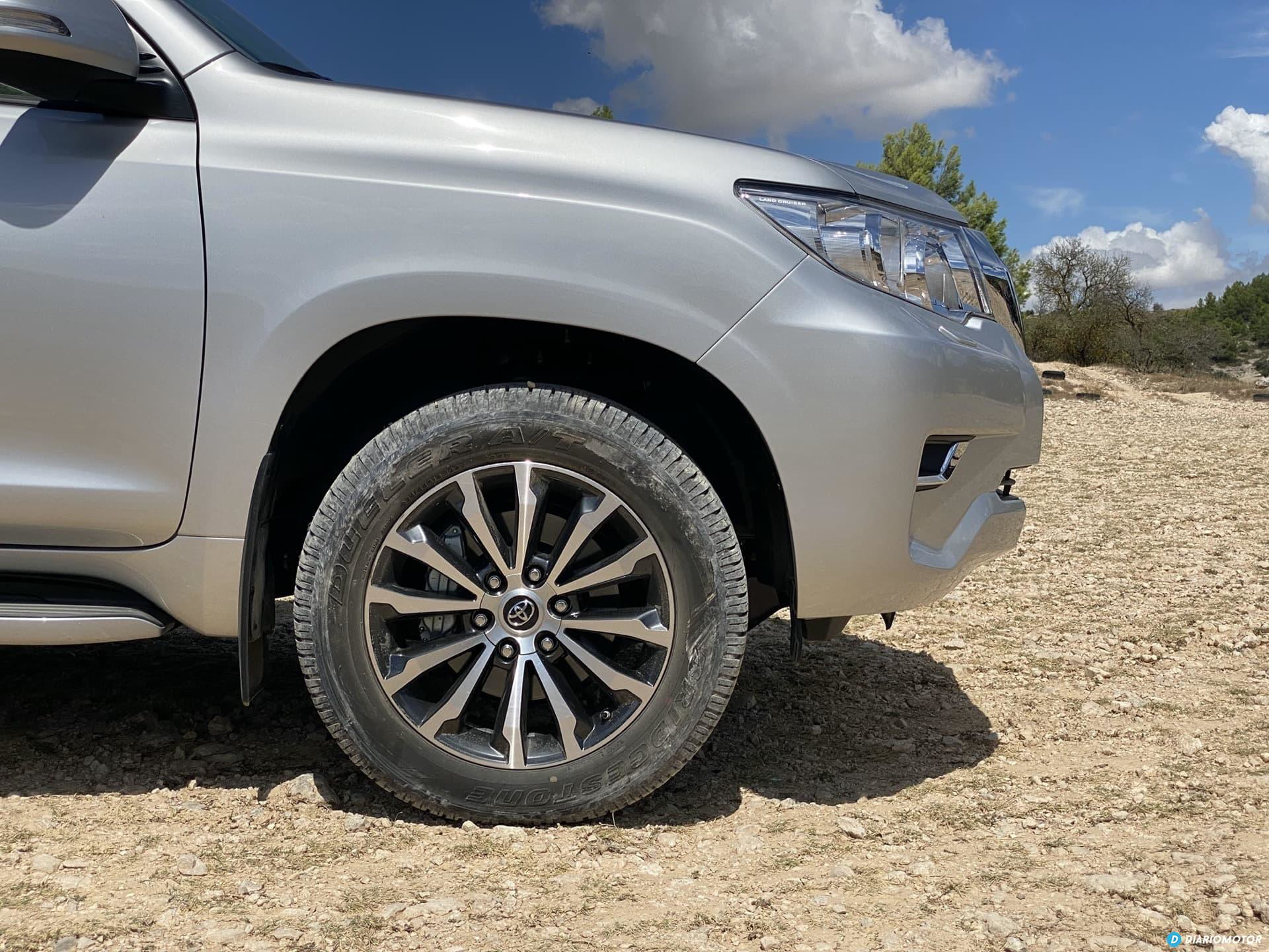 Toyota Land Cruiser 3p Rueda