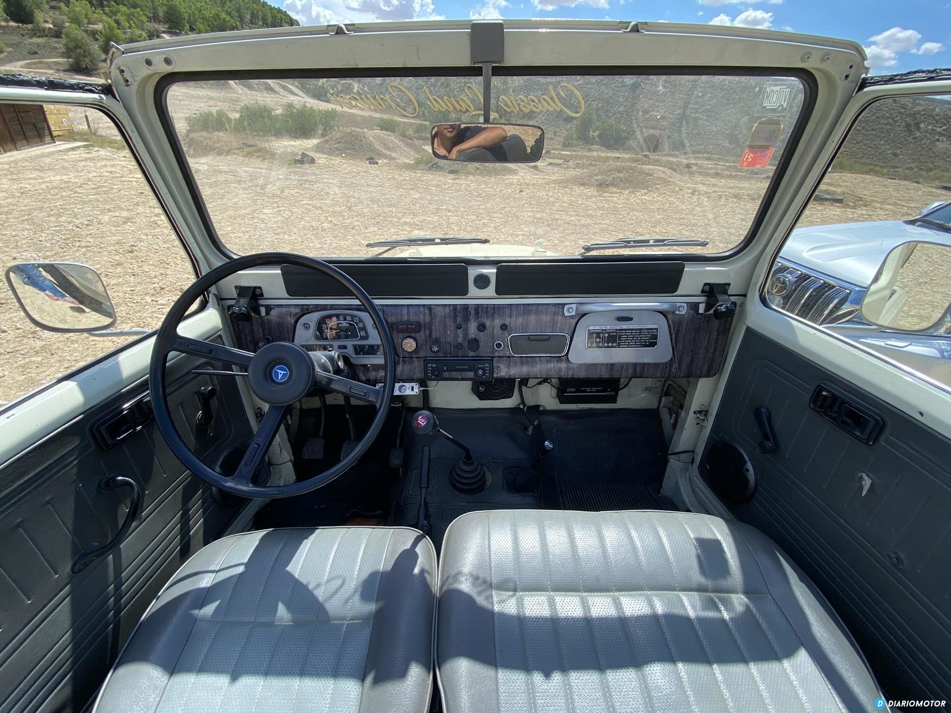 Toyota Land Cruiser Bj40 Interior