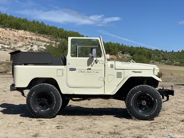 Toyota Land Cruiser Bj40 Perfil