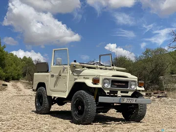 Toyota Land Cruiser Bj40 Restaurado