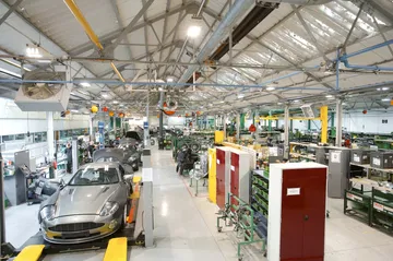 Aston Martin Vanquish 20 Aniversario 11 Fabrica