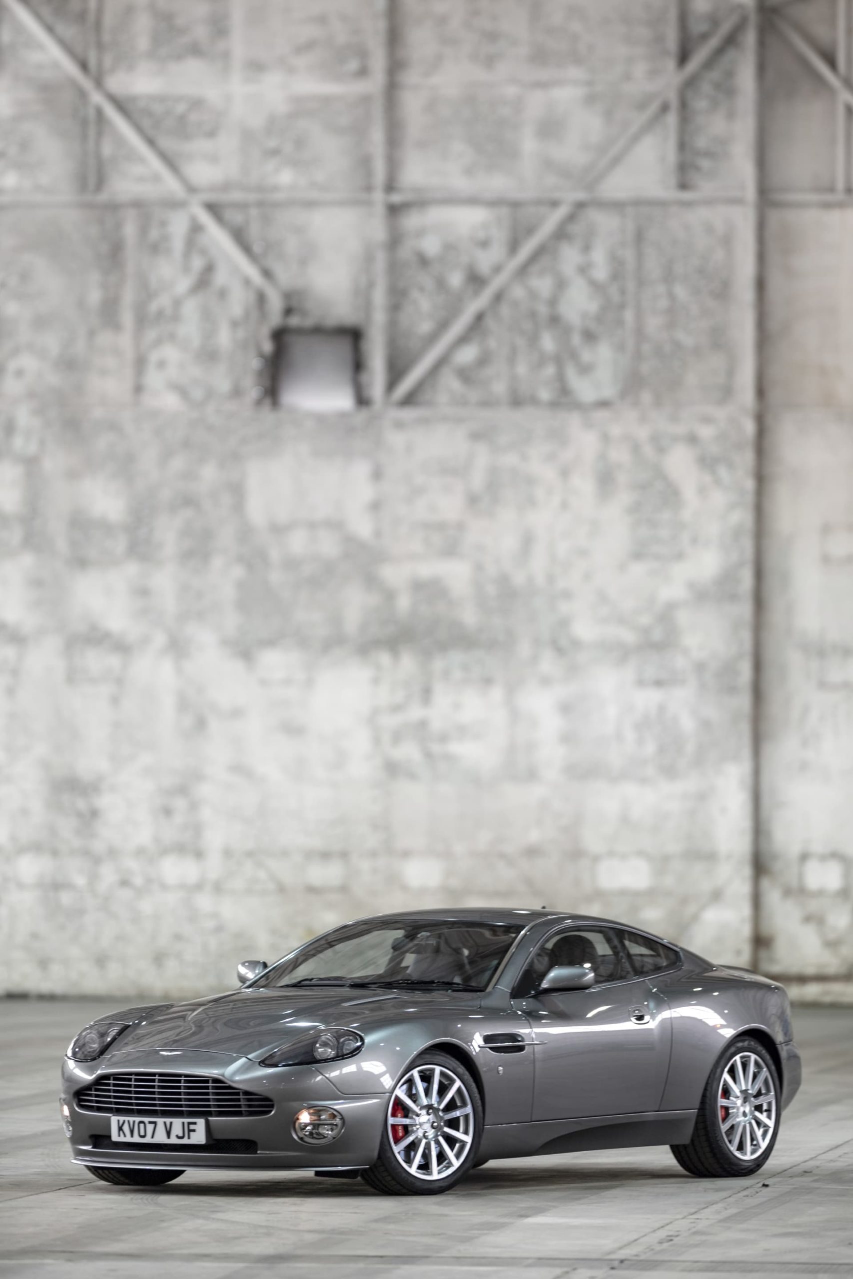 Aston Martin Vanquish 20 Aniversario 14 S