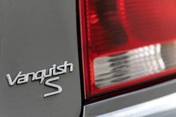 Aston Martin Vanquish 20 Aniversario 15 S