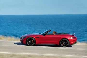 Mercedes Amg Sl 63 4matic+ Outdoor 2021 Mercedes Amg Sl 63 4matic+ Outdoor 2021