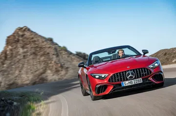 Mercedes Amg Sl 63 4matic+ Outdoor 2021 Mercedes Amg Sl 63 4matic+ Outdoor 2021