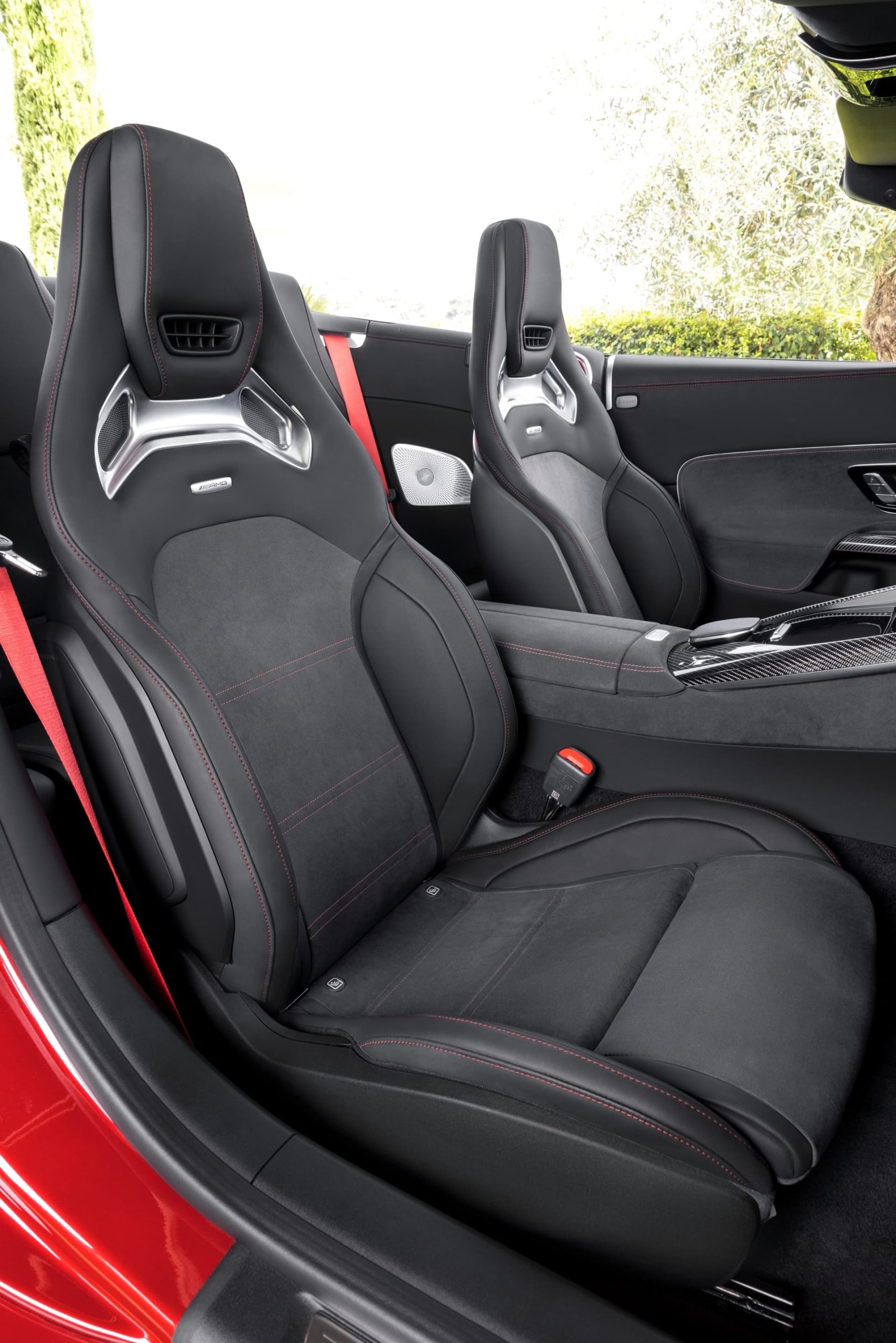 Mercedes Amg Sl 63 4matic+ Outdoor 2021 Mercedes Amg Sl 63 4matic+ Outdoor 2021