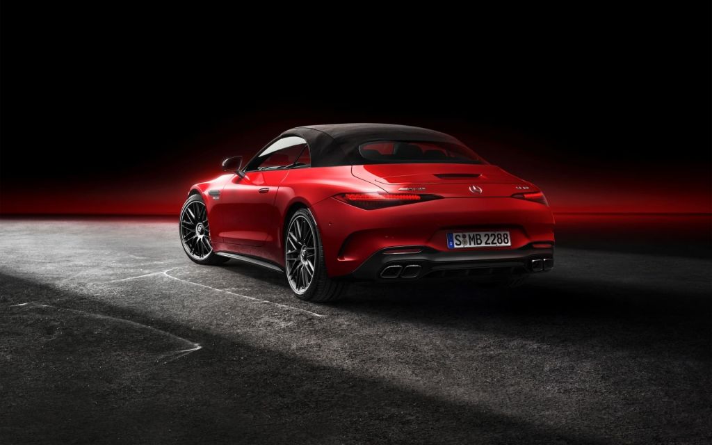 mercedes-amg-sl-2022-1021-93-617aca71a0777-1024x640.jpg
