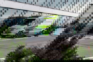 Der Neue Mercedes Benz Sustaineer The New Mercedes Benz Sustaineer