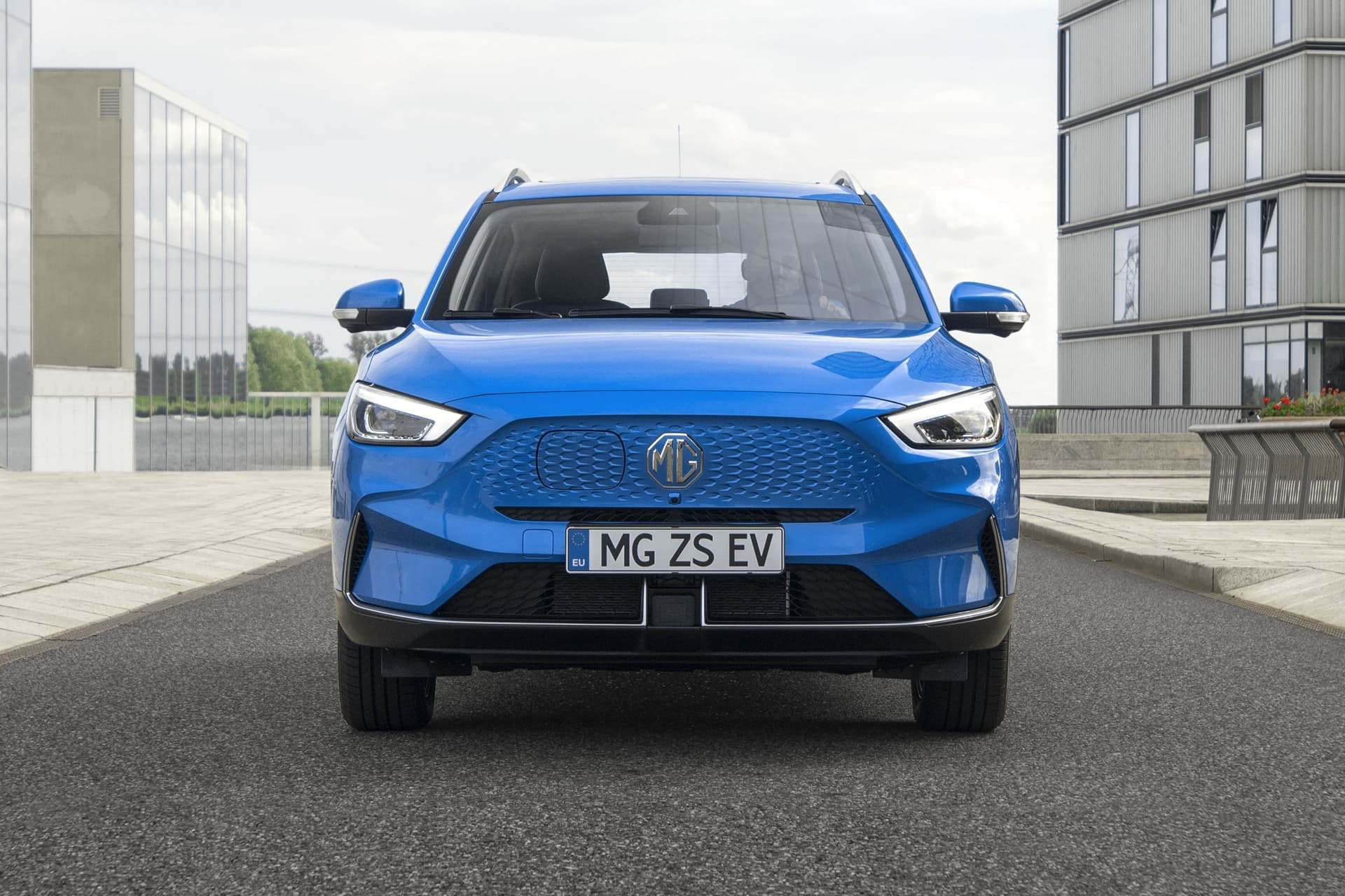 Mg Zs Ev 2021 1021 010