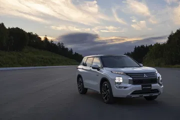 Mitsubishi Outlander Phev 2022 Fotos 13 Exterior