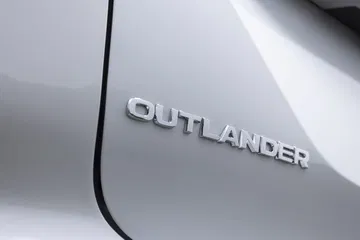 Mitsubishi Outlander Phev 2022 Fotos 17 Exterior