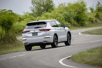 Mitsubishi Outlander Phev 2022 Fotos 34 Exterior