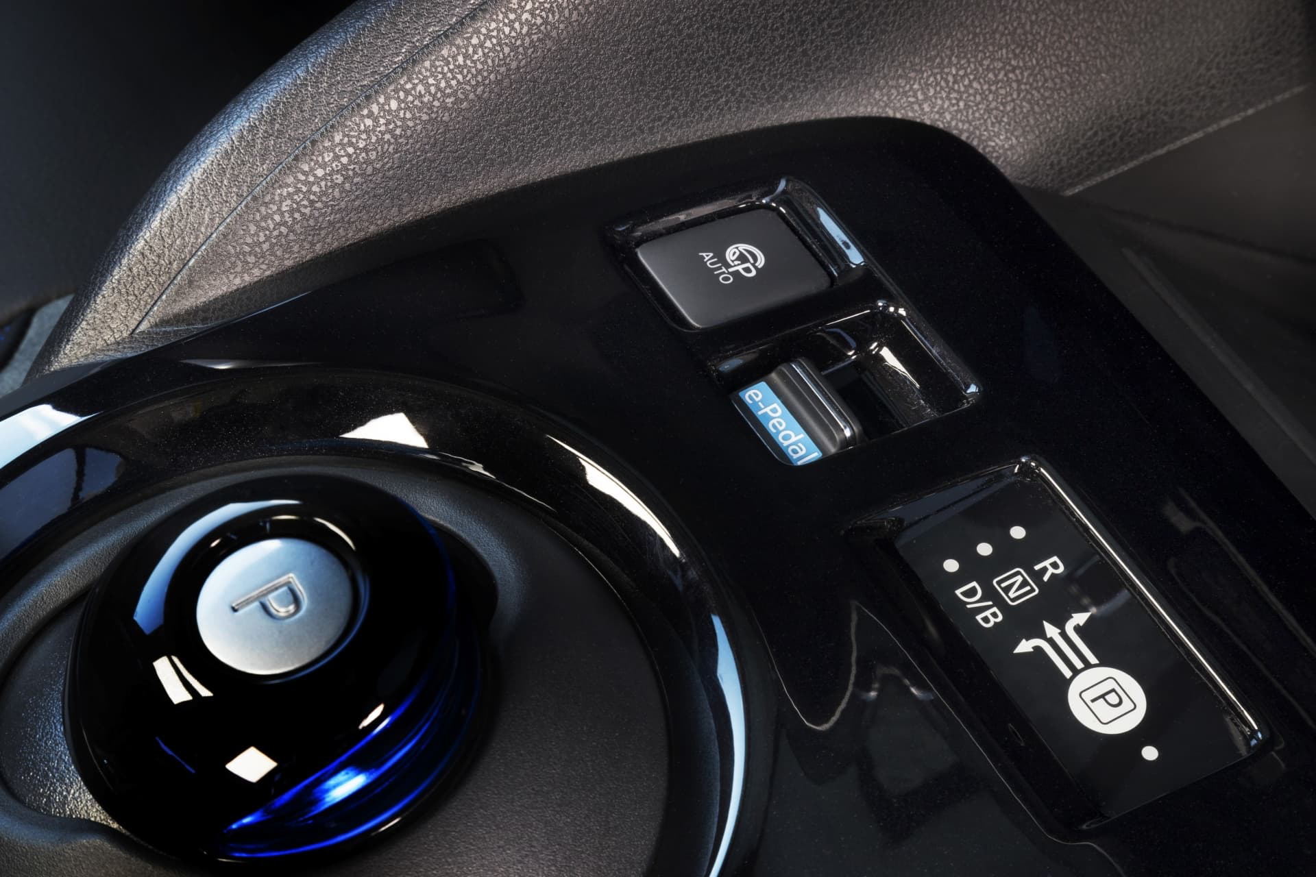 Nissan Leaf 1021 03