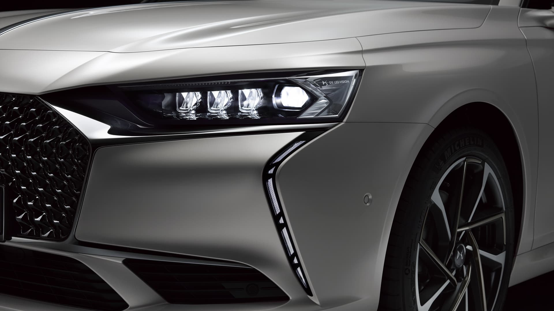 Base De Donnée : Astuce Productions