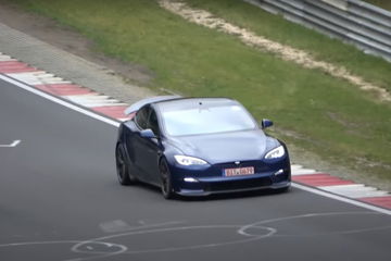 Tesla Model S Plaid Nurburgring Aerofreno 03