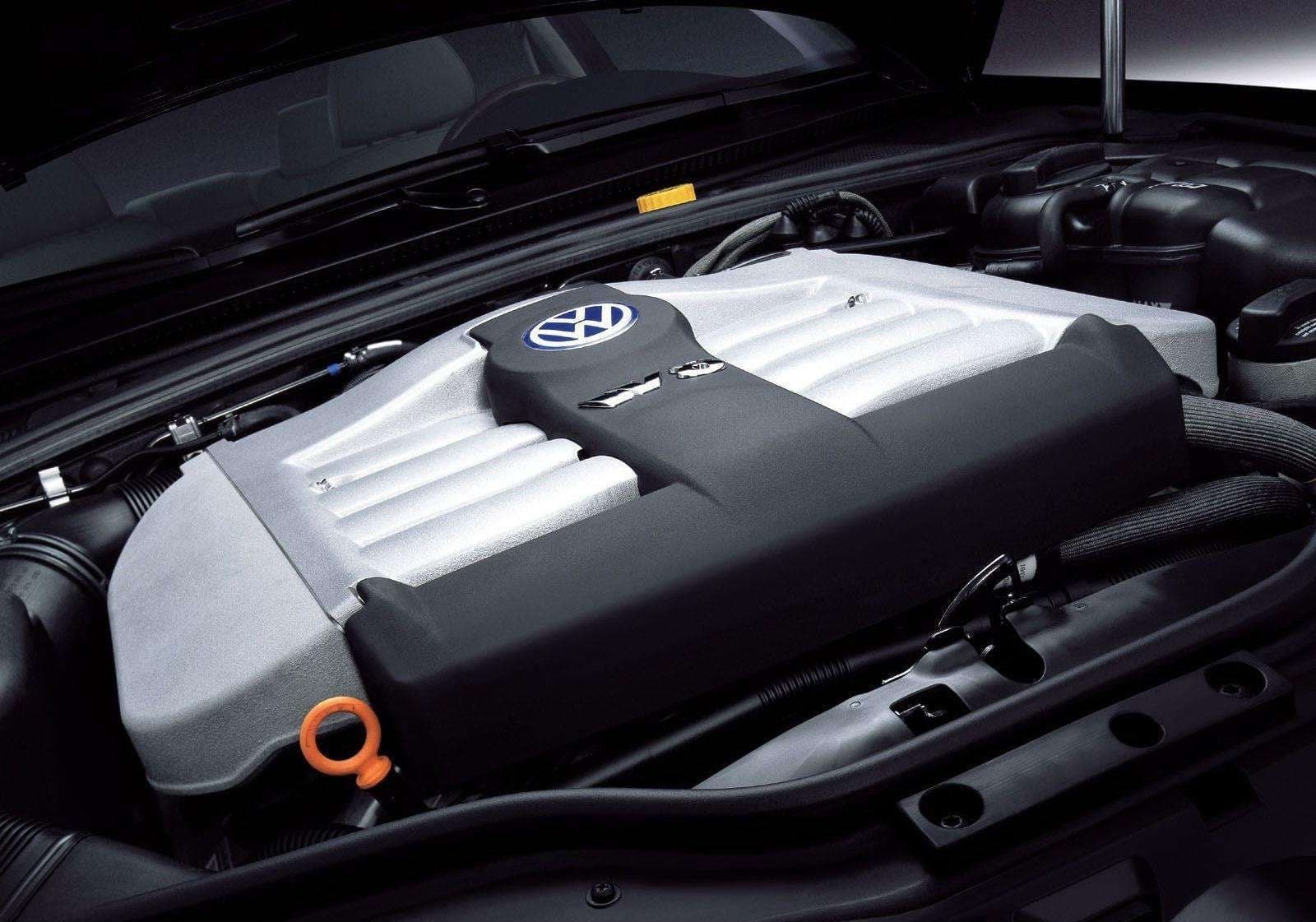 Volkswagen Passat Motor W8 2001 1021 004