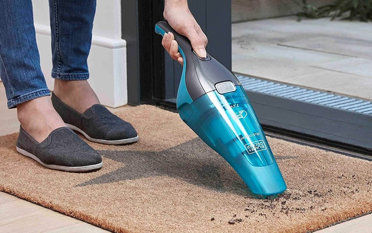 Acaba el Black Friday con esta aspiradora de coche Black and Decker en  oferta por solo 35 euros | Diariomotor