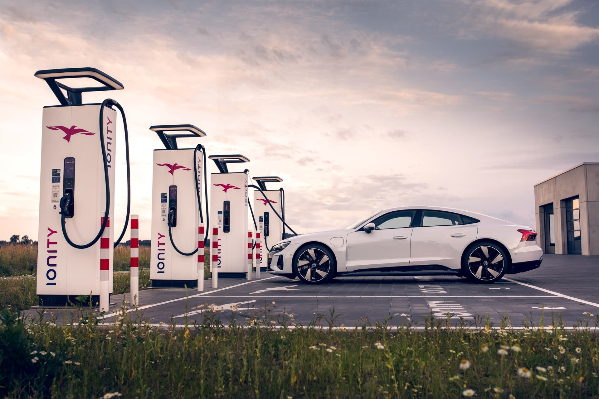 More Than 5,000 New Fast Charging Points By 2025: Massive Expans
