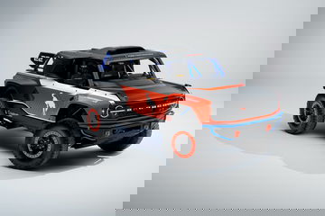 Ford Bronco Dr 05