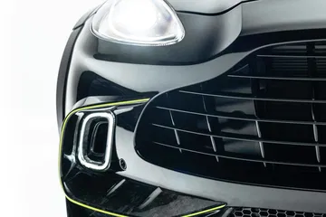 Mansory Aston Martin Dbx 3