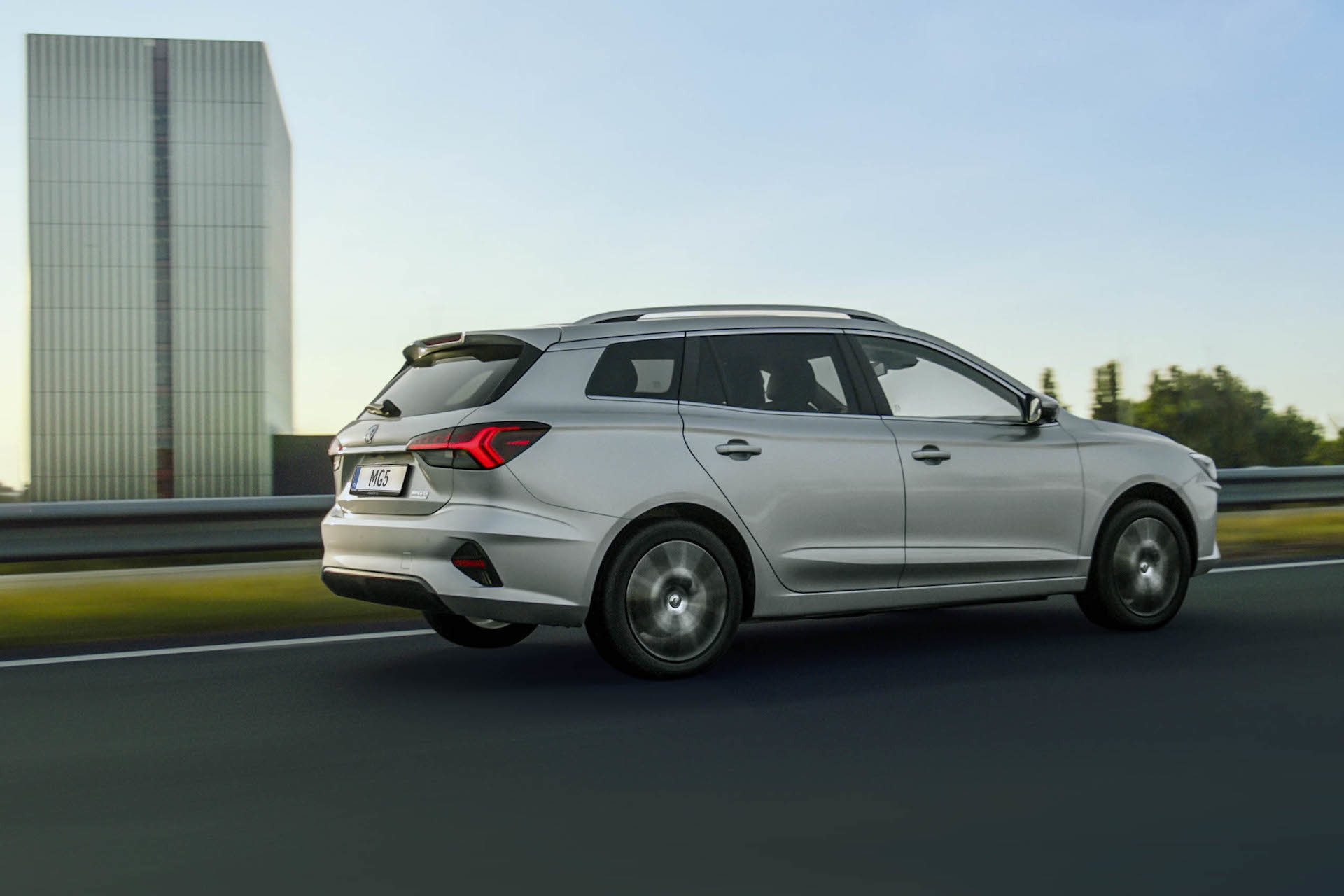 Mg5 Electric 2022 18