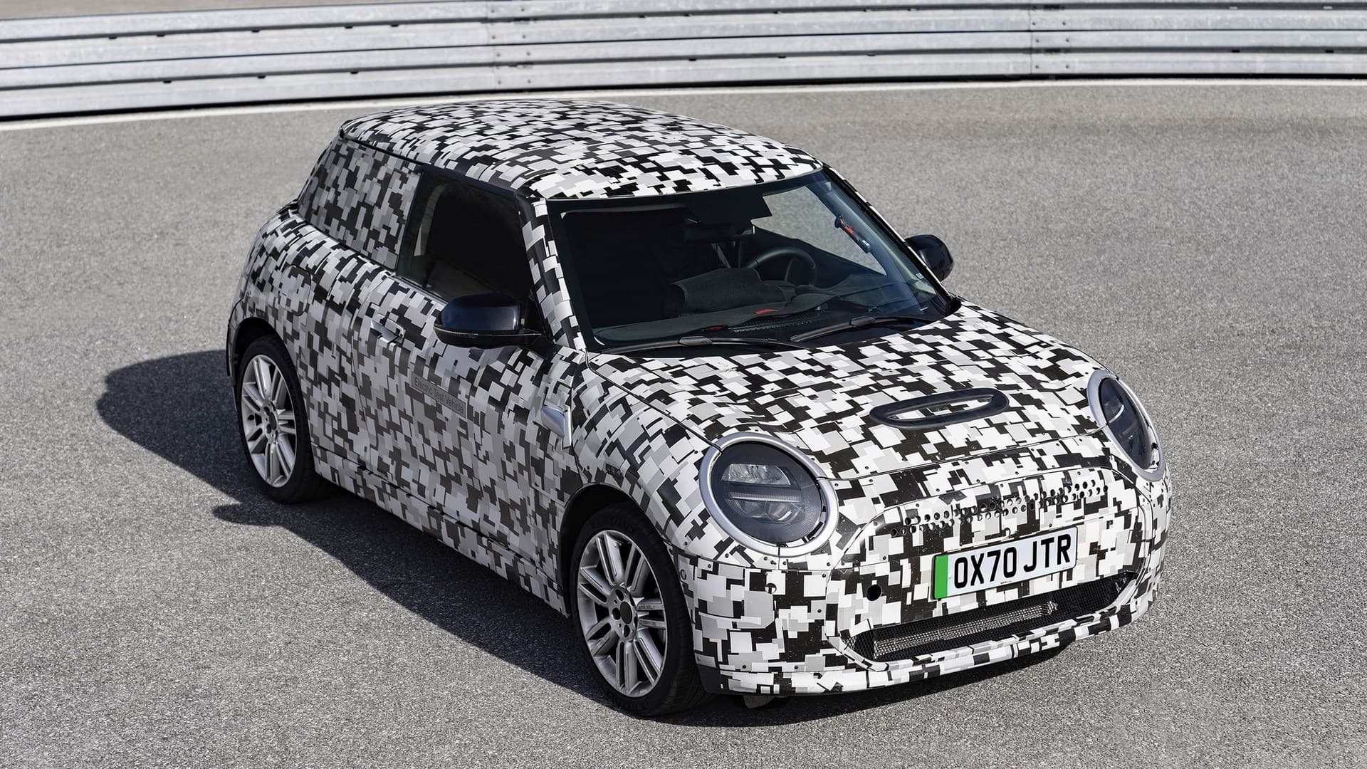 Mini 2023 05