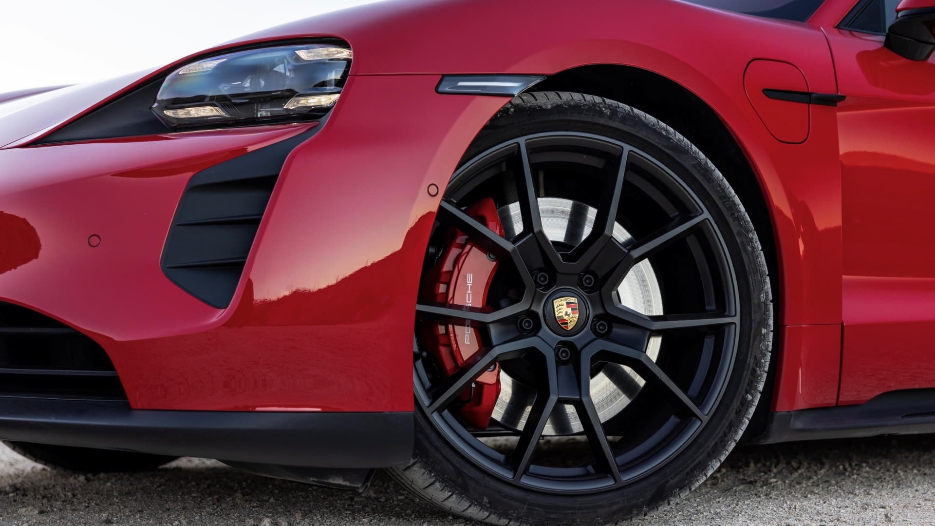 Porsche Taycan Sport Turismo 2022 12