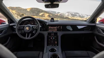 Porsche Taycan Sport Turismo 2022 14