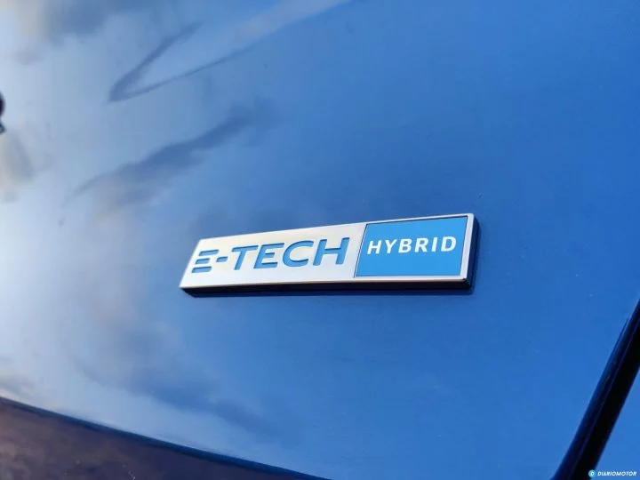 Renault Captur E Tech 2021 04 