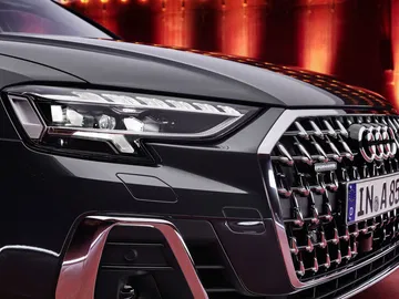 Parrilla Singleframe y faros LED del Audi A8, reflejo de su diseño avanzado