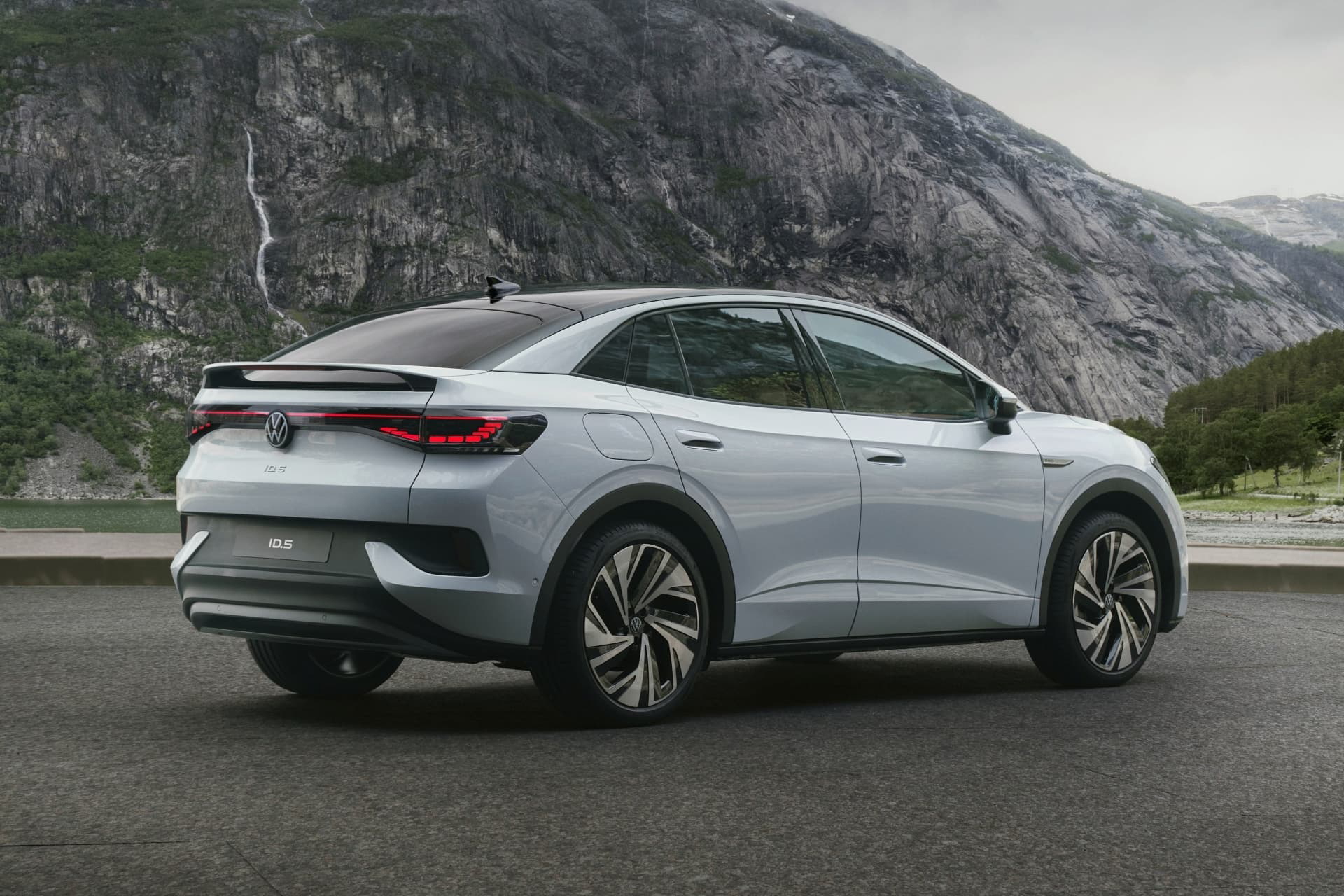 Volkswagen Id 5 2022 23