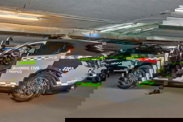 Alfa Romeo Stelvio Guardia Civil 1221 02