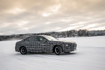 Bmw I7 2022 Camuflado 014