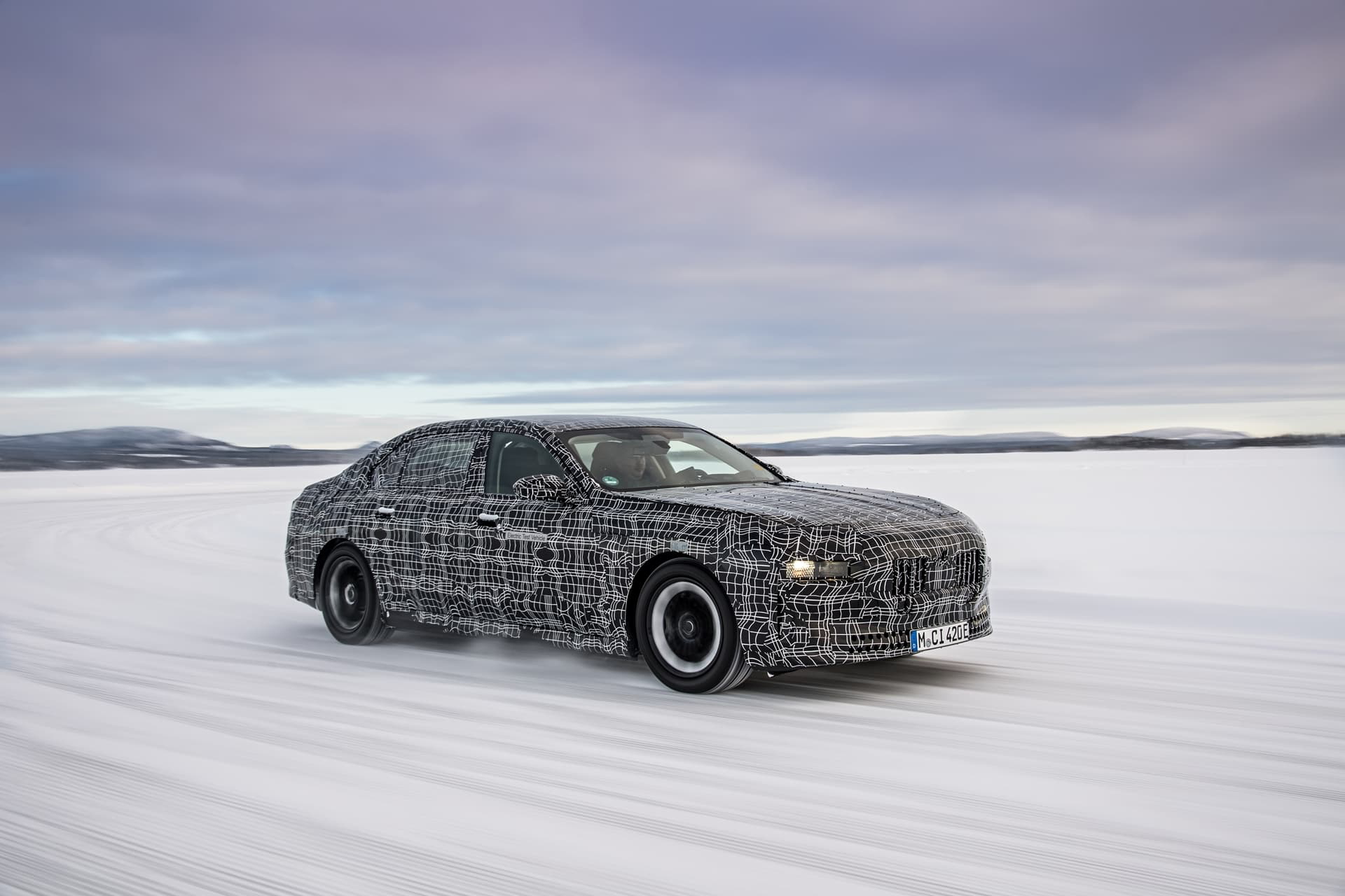 Bmw I7 2022 Camuflado 015